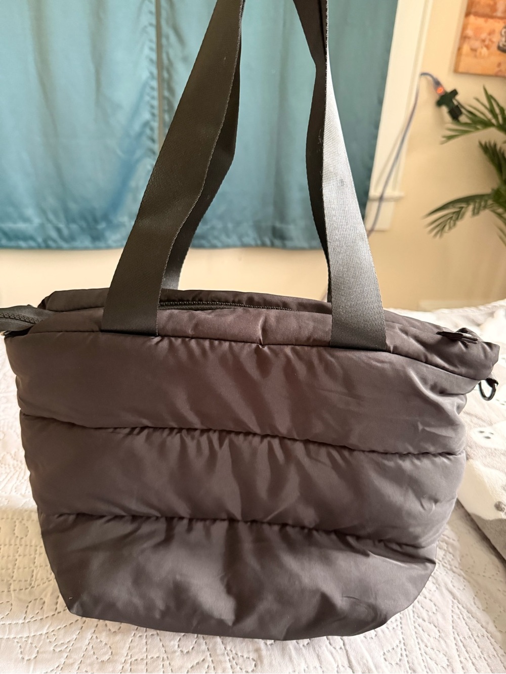 WILO The Label Quilted Puffer Tote Bag in Black - Picture 3 of 4